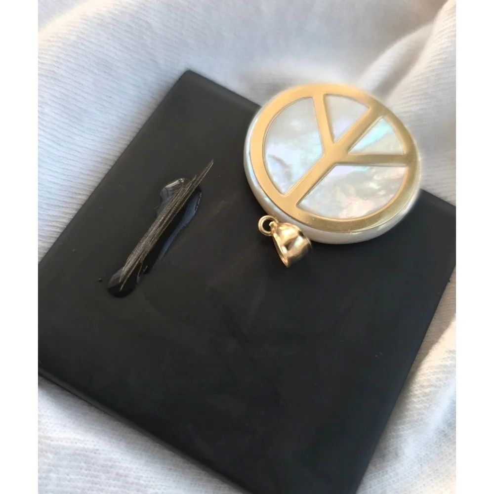 14K Yellow Gold Peace Sign Pendant Mother of Pearl Shell Charm 1 Inch